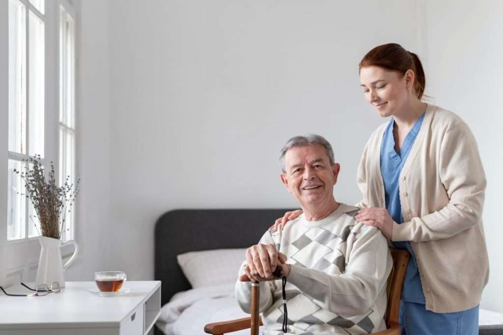 Compassionate caregiver providing non-medical home care to an elderly person in Texas